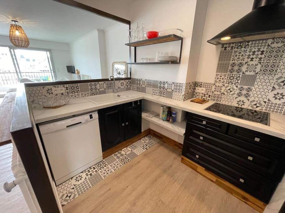 Bel Appartement Spacieux Et Lumineux Sur Le Port La Baule Екстериор снимка